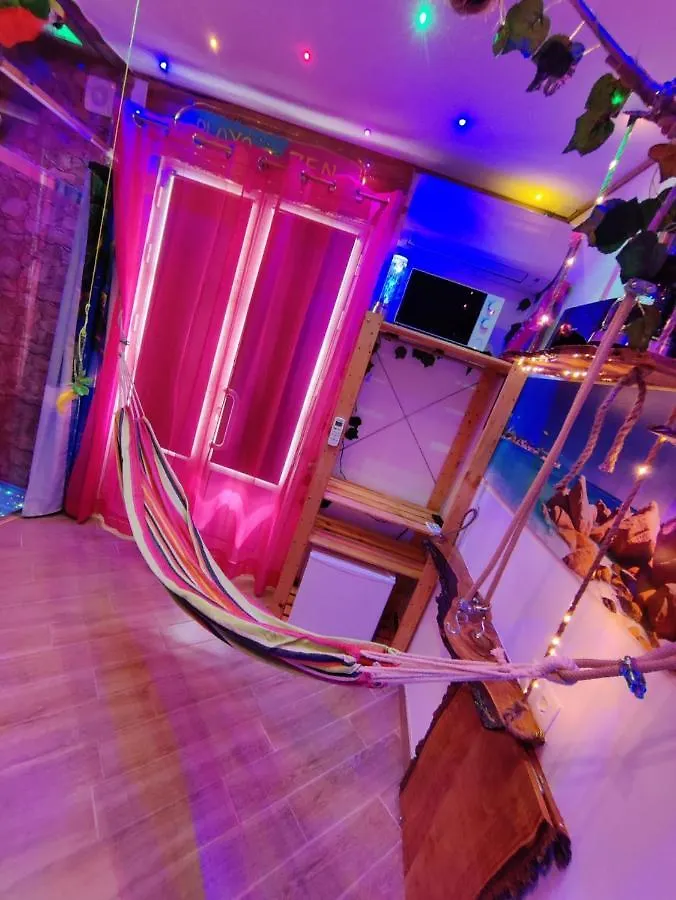 Alojamento de Acomodação e Pequeno-almoço Wonder Room Paraiso Magico Habitacion Nerja