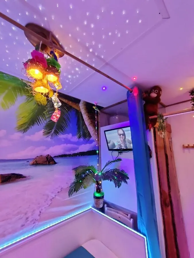 Alojamento de Acomodação e Pequeno-almoço Wonder Room Paraiso Magico Habitacion Nerja Espanha